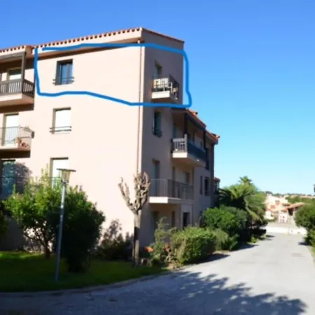 F2 A Avec Piscine Et Tennis *