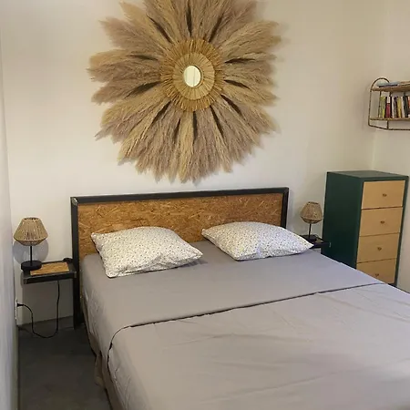 F2 A Avec Piscine Et Tennis