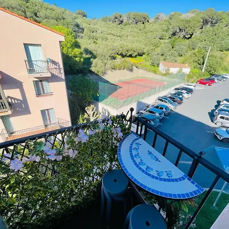 F2 à Avec Piscine Et Tennis * Collioure