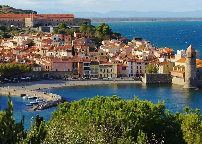 F2 à Avec Piscine Et Tennis Collioure