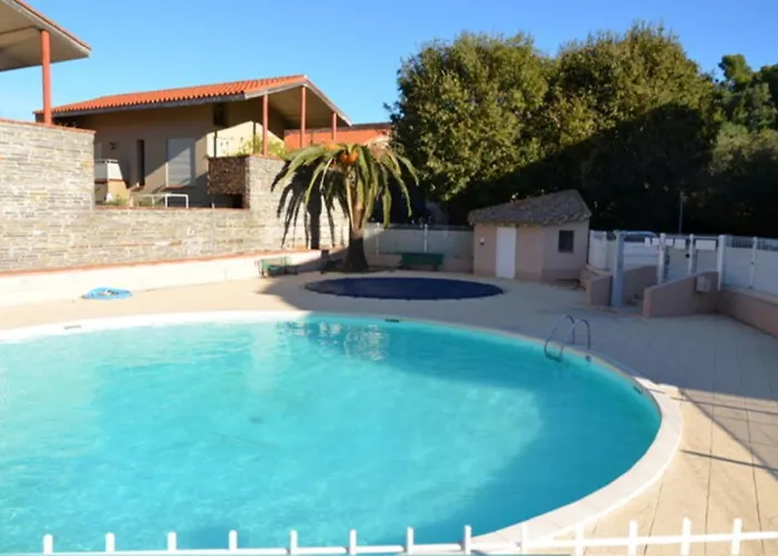 F2 A Avec Piscine Et Tennis Lejlighed Collioure